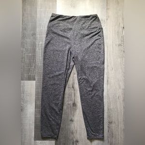 Cali Active Leggings in Gray Size M